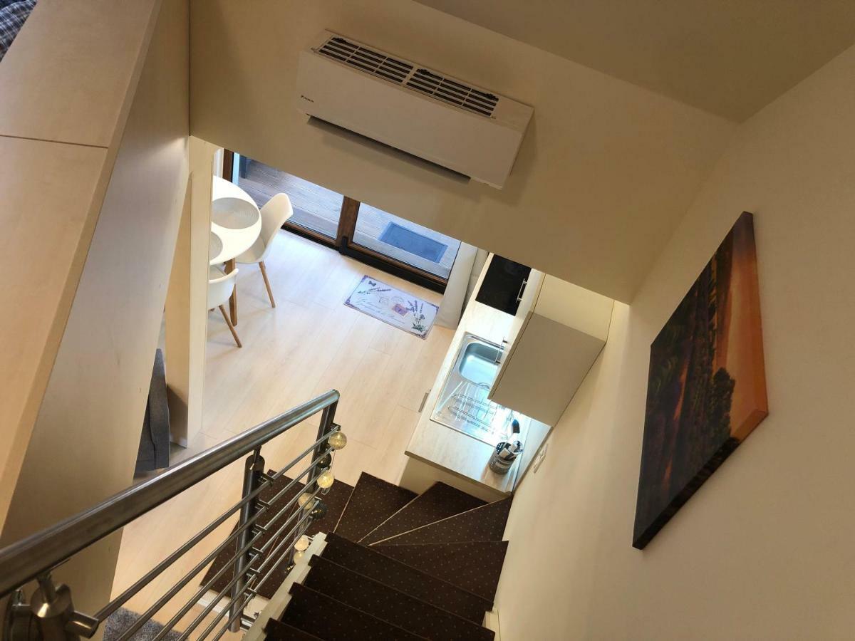 Aparthotel Beachfront Studio Apartman Balatonfůzfő Exteriér fotografie